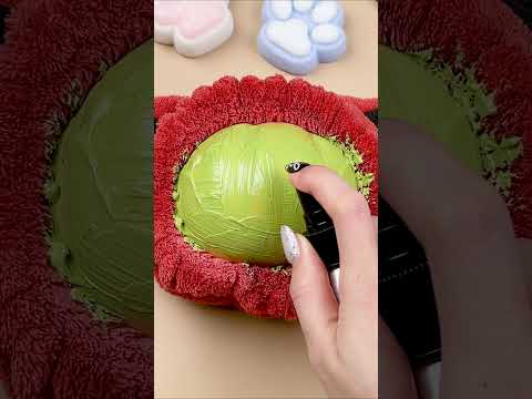 Satisfying Makeup on pumpkin #shorts#makeupsatisfying#makeuptutorial#makeuphaul