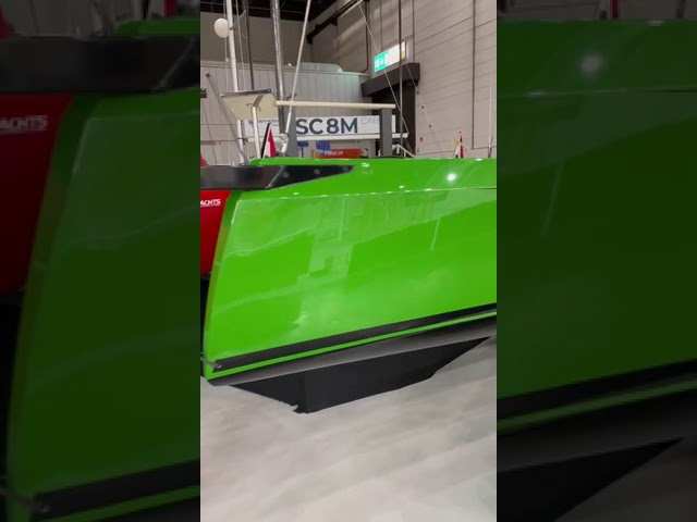 boot Düsseldorf: Red Saffier, Green Saffier