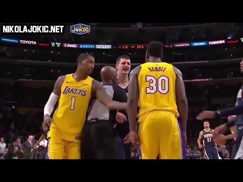 (13.03.2018) Julius Randle shoves Nikola Jokić (Denver vs. 