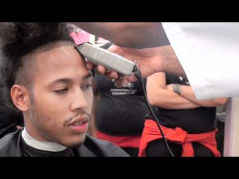 clippers to line up hair