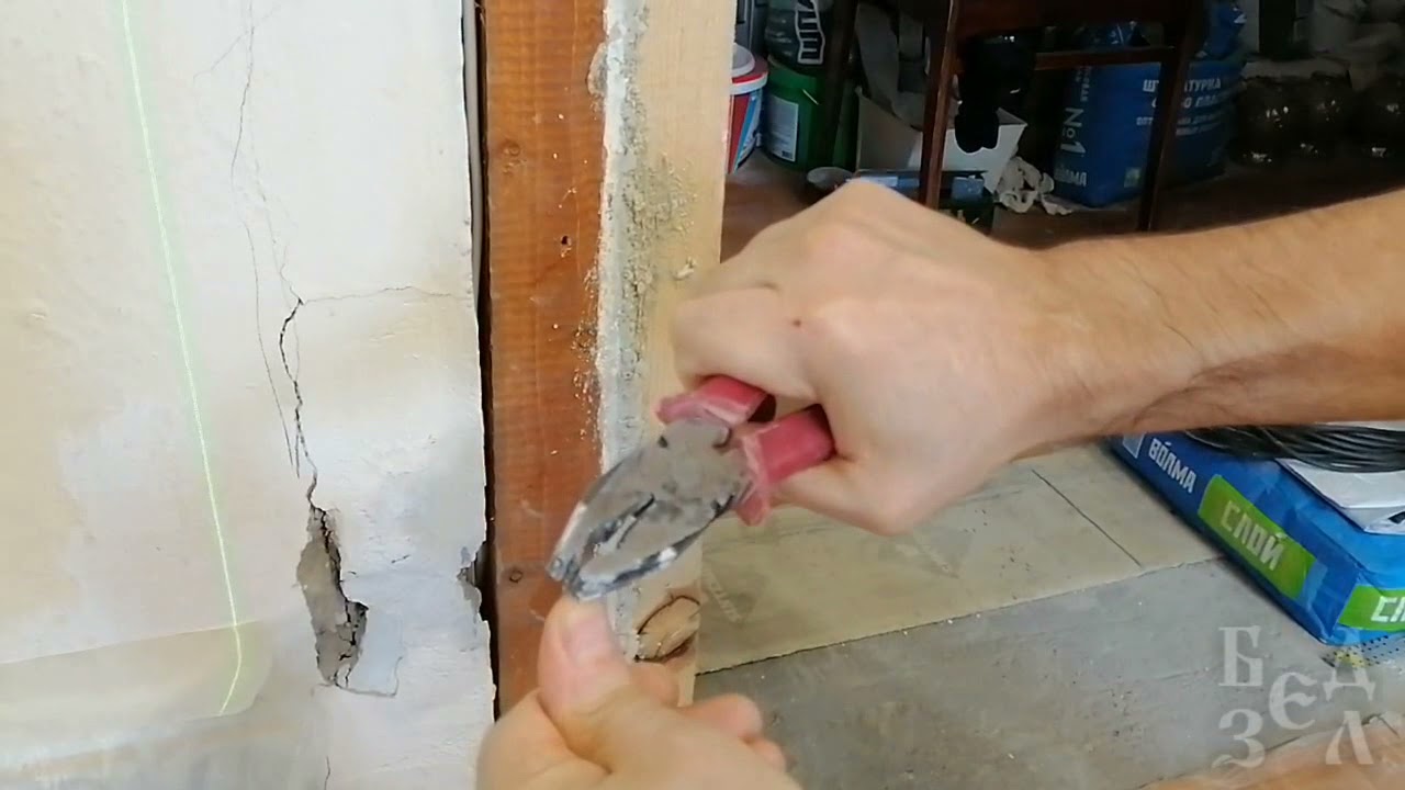 Как штробить стену саморезом - полезный совет - YouTube