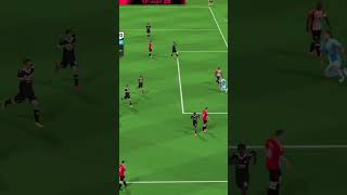 Doku Se Fue En Velocidad Y Marco El Tercero football