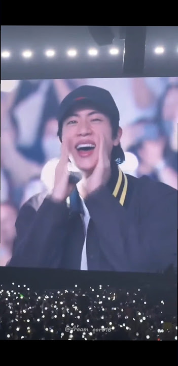Jin screaming SARANGHAE his lungs out #jin #jhope #saranghae #concert #bts #army