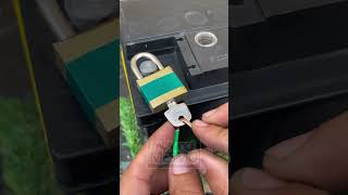 The Padlock-On-The-Battery Trick Mechanics Dont Talk About