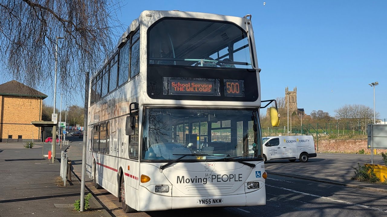 Motorway thrash! Moving People Scania N94UD/East Lancs Omnidekka YN55NKM - Route HS1