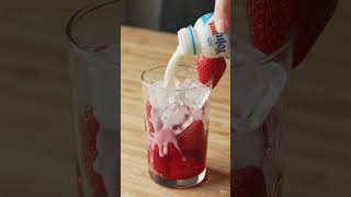 🍓🥤 Strawberry Yakult Soda! #StrawberryYakult #YakultDrink #SodaRecipe #RefreshingDrinks #SummerDrink