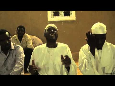 أبو القاسم الضرير ينشد في مدائح السيد جعفر الميرغني