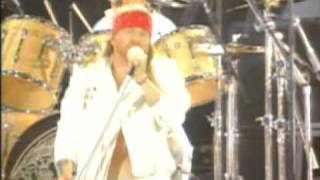 Guns N' Roses & Queen - We Will Rock You (Live).mpg