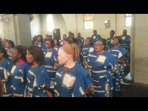Mwa Mpata Ya Nzambe Dominique Luse By Chorale De La Paroisse Notre Dame De La Paix à Lubumbashi
