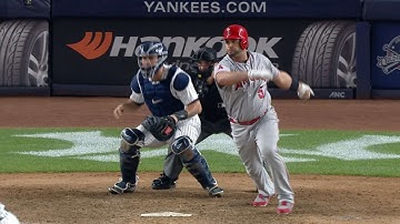 Pujols gives Angels the lead with RBI single