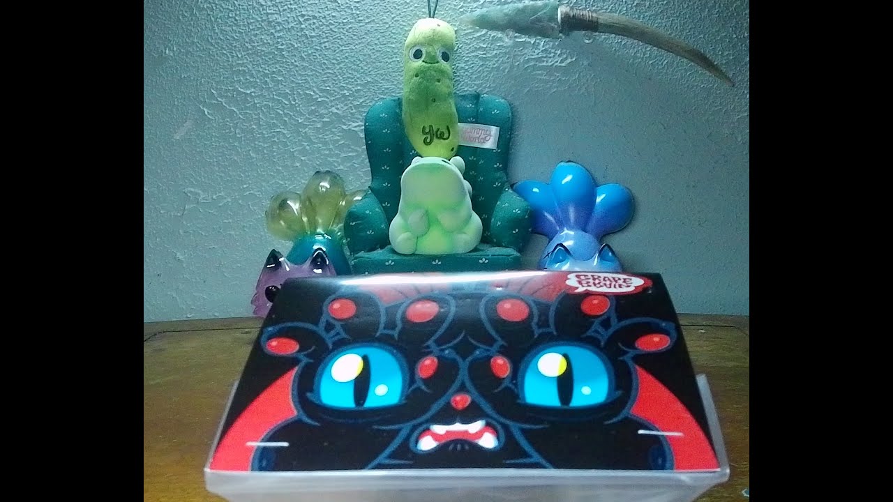 Hell's Cat Onigiri - Grape Brain