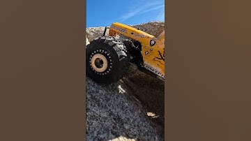 Element ecto crawler🚘MONSTER side hill line🤘🏽bonus line at the end🤘🏽#rccrawler#rccar#shorts#rc