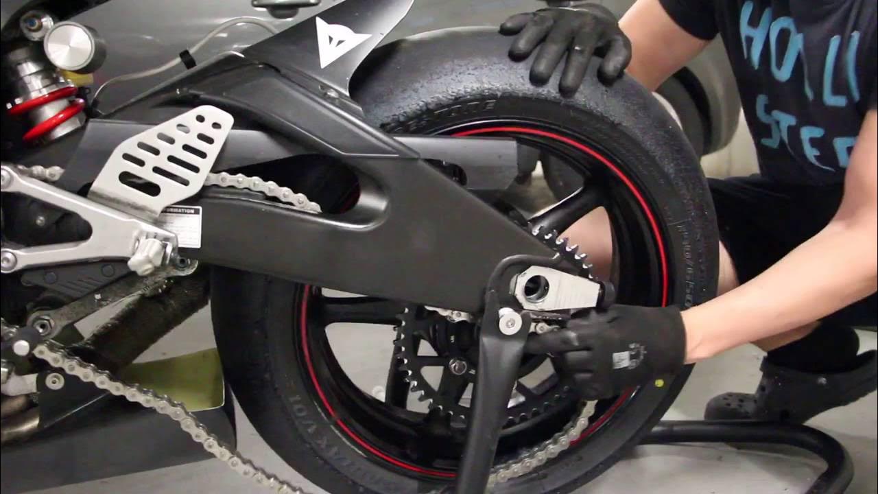 Yamaha R6 rear axle quicklock YouTube