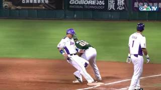9/4 統一獅劉芙豪飛撲美技接殺林哲軒平飛球