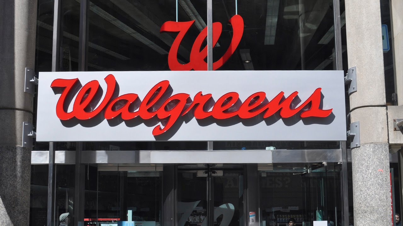 Investors Await Merger News as Walgreen Beats Estimates Investors Await Merger News as Walgreen Beats Estimates