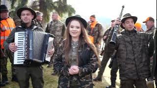 Larisa Săndescu ❤️ Dimineața pe răcoare ❗️