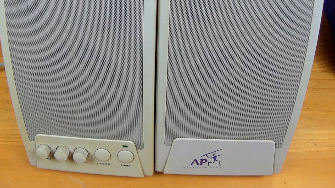🔧 Reparar altavoces de PC, amplificador y capacitores quemados - YouTube