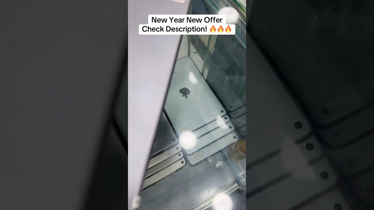 iPad Pro 9.7inch 256GB in only 37000/- Available at Cell Phone Studio 