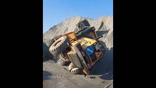 Приболел погрузчик, как так получилось 🤔 #shorts #buldozer #exkavator #tehnics #tehnica_01