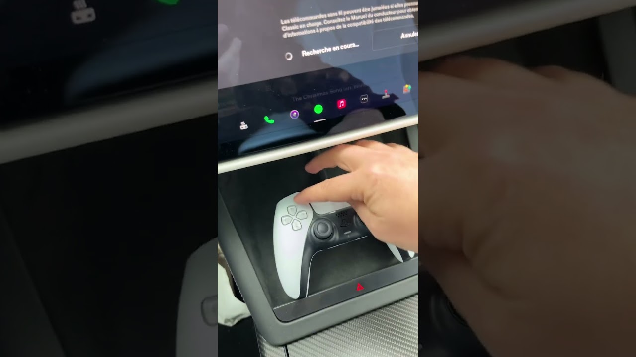 Pair your PS5 controller to your Tesla Model X within a few seconds. Quick tutorial!