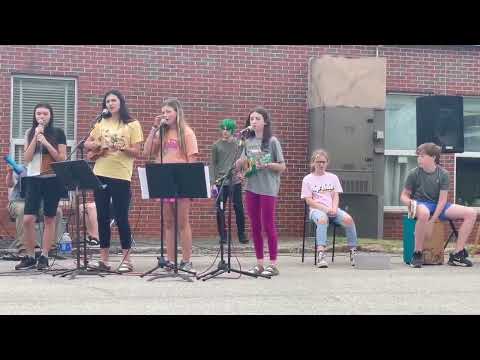 Hillside Montessori Adolescent Band 2022-2023 Driveway Music Day