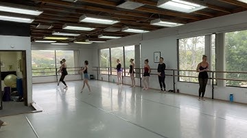 Ballet Class with Lisa | Learn Balanchine technique at Cuizon Ballet Centre.