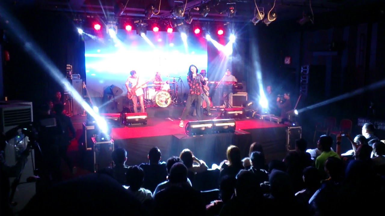 Jasmine elektrik live in IFI LIP Jogja YouTube