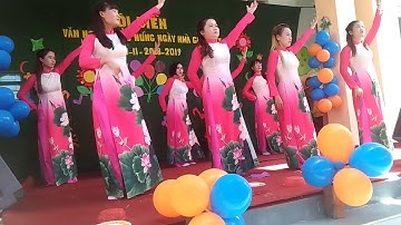 Vũ khúc Tiếng hát những cô giáo trẻ