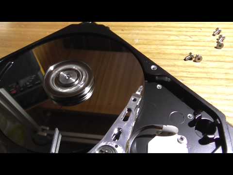 Работа жесткого диска без крышки