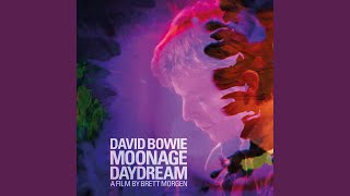 Vignette de la vidéo "David Bowie - Cygnet Committee / Lazarus (Moonage Daydream Mix)"