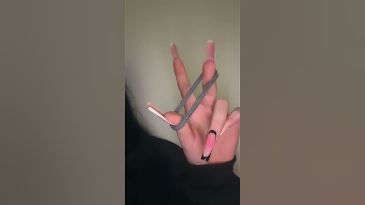 Her Rubber Band Trick Went Viral