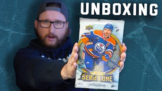 BRAND-NEW π± 2025/26 Upper Deck Series 1 Hockey Hobby Box Unboxing!
IT IS YOUNG GUN HUNTING SEASON!!! 2025/26 Upper Deck Series 1 Hockey Hobby Box just released and we are ECSTATIC to open this box!!!
WHAT TO LOOK OUT FOR:
Six Young Guns Per Box (or more...)
Four UD Canvas Per Box
One Outburst Silver Parallel Per Box
Four Encore Inserts Per Box
Look for Exclusive Holotypes
Key Rookies:
Ivan Demidov
Zayne Parekh
Ryan Leonard
Artyom Levshunov
Gabe Perreault
Interested in getting your hands on this Hobby box? You can buy it here: https://www.dacardworld.com/sports-cards/2025-26-upper-deck-series-1-hockey-hobby-box BRAND-NEW π± 2025/26 Upper Deck Series 1 Hockey Hobby Box Unboxing!