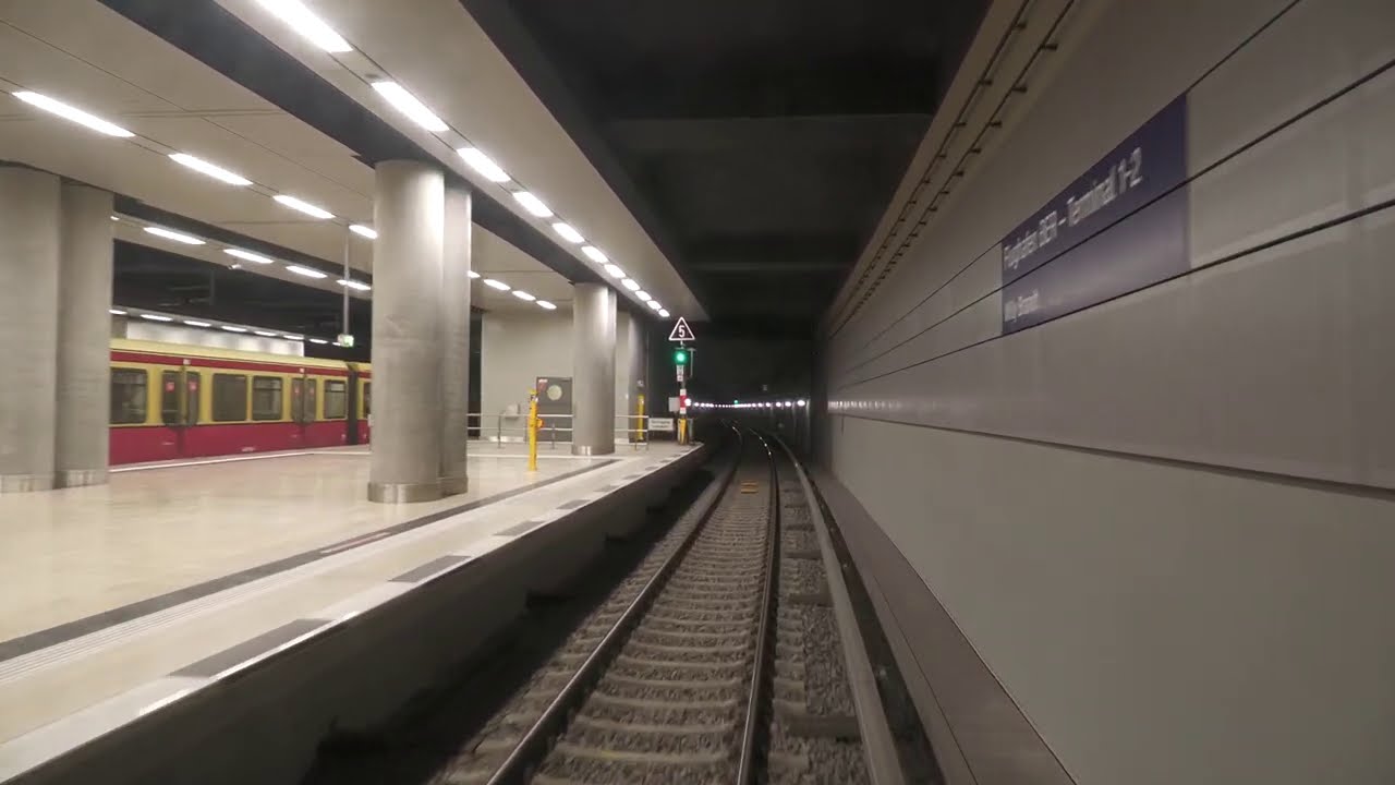 Führerstandsmitfahrt S-Bahn Berlin von BER Terminal 1-2 nach Südkreuz auf der S45 in 4K UHD