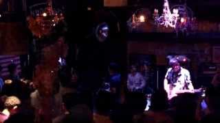 Video thumbnail of "Modern Dog - ขอบคุณ (Live at Parking Toys : 04 July 2013)"