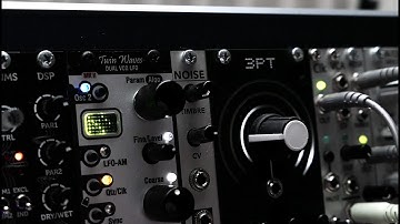 Twin Waves ~ fat digital analog