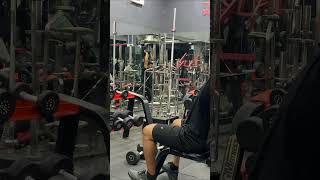 Triceps #armsworkout #fit #sports #yt #training #youtubeshorts #subscribe #gym #shorts #trending #k