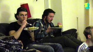 Download Lagu [VIDEO] MijnZ aan tafel bij de boys van de Calo MP3