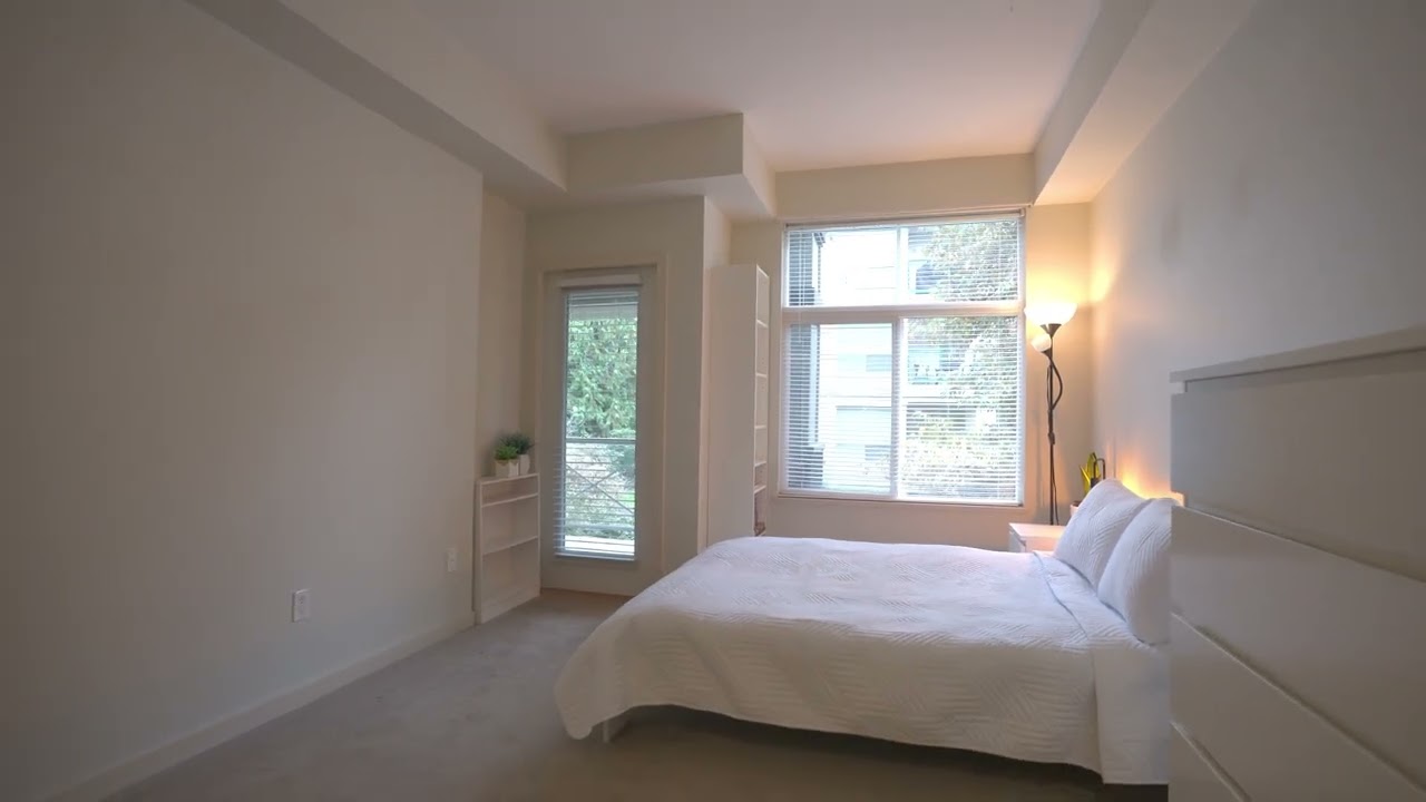 Spacious 1 Bedroom Condo - 306 33318 E Bourquin Crescent, Abbotsford