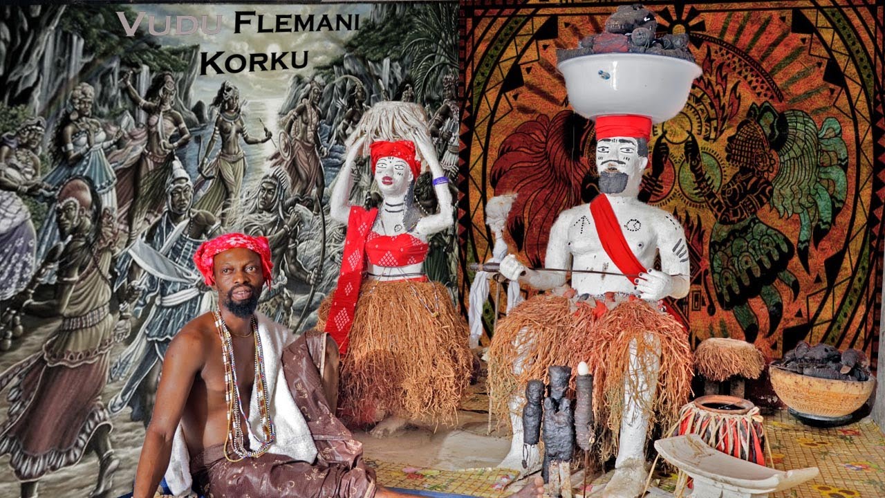 ƒlimani Kɔku Gagbá And Agiì - Inside the shrine of Tɔgbe Ɖunyo.