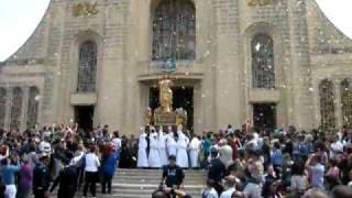 Risen Christ Statue nearly fell in  St. Sebastian Church, Qormi.