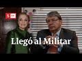 Alba Lucía Anaya, esposa de Carlos Holmes Trujillo, llega al Hospital Militar | Semana Noticias