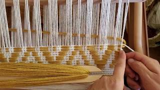 How to weave a decorative band in the Rigid Heddle Loom