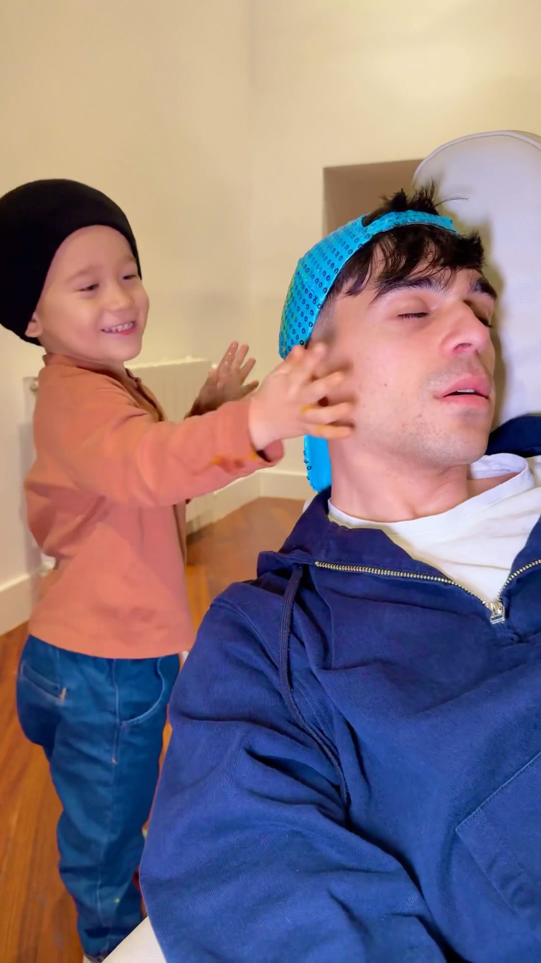 Mi Sobrino Robertito se Venga de Mi!