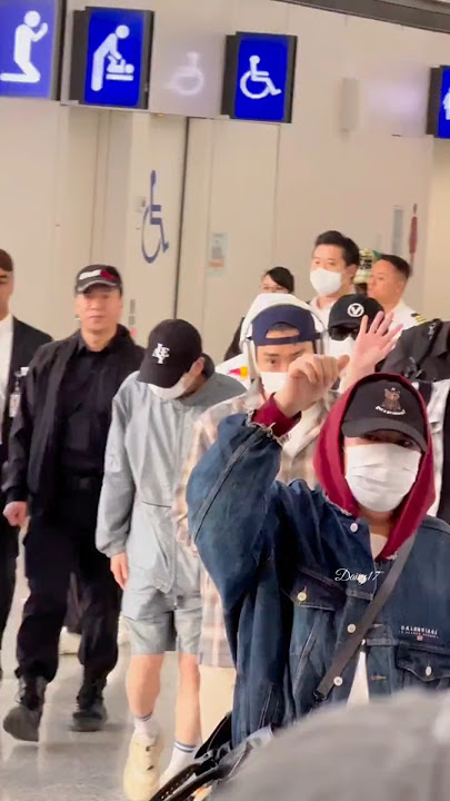 Super Junior at HK Airport to BKK #suju #superjunior #siwon #eunhyuk
