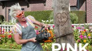 P!nk- Boring