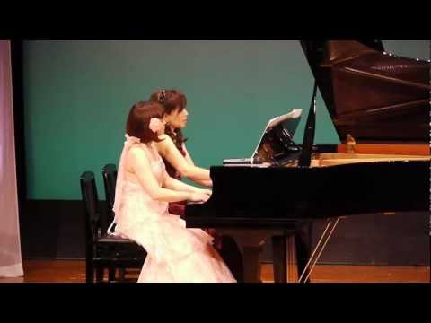 Miwa Naito "Lullaby for Momo" for 4hands 内藤美和作曲「モモの子守歌」（連弾）