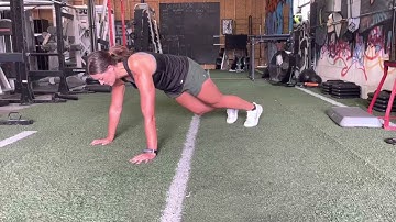 Push Up Mountain Climber