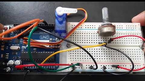 Circuito Ligando Servo Motor e potenciômetro usando Arduino e Ardublockly (programação em blocos).