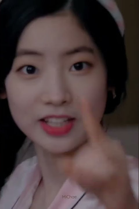 Dahyun Finding Camera 👀