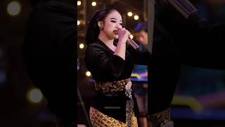 NYEKSO BATIN - NIKEN SALINDRY ( Aneka Safari Records )